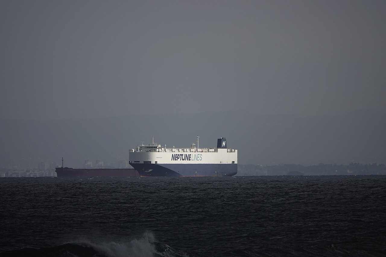 KCC Delivers Final CABU III Combination Carrier