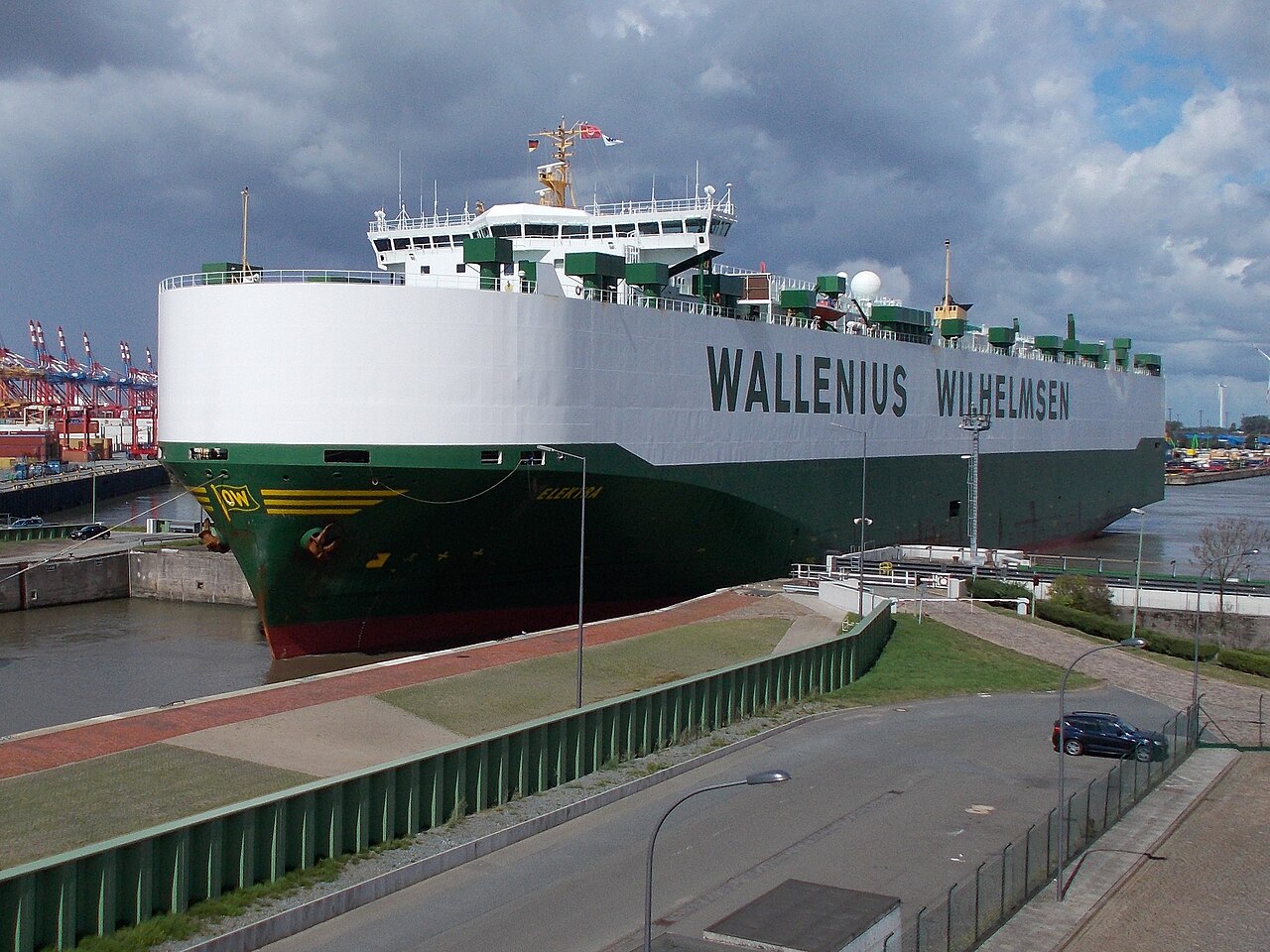 Maersk to Order 42 New LNG Dual-Fuel Container Ships in $8.9 Billion Deal
