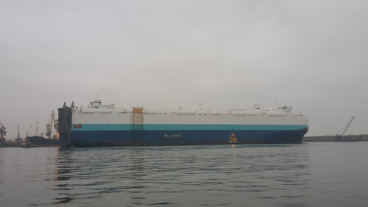 Nanjing Tanker orders four LR2 product tankers, boosts fleet size
