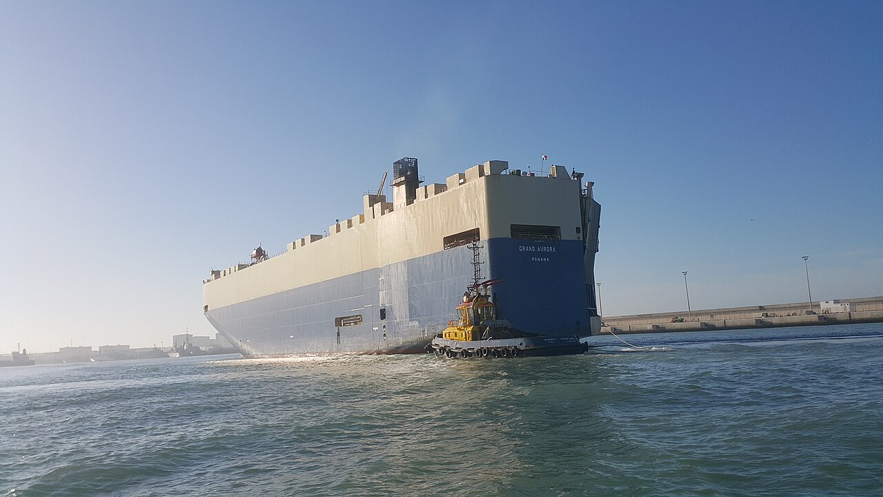NYK completes world-first ship-to-ship ammonia bunkering operation