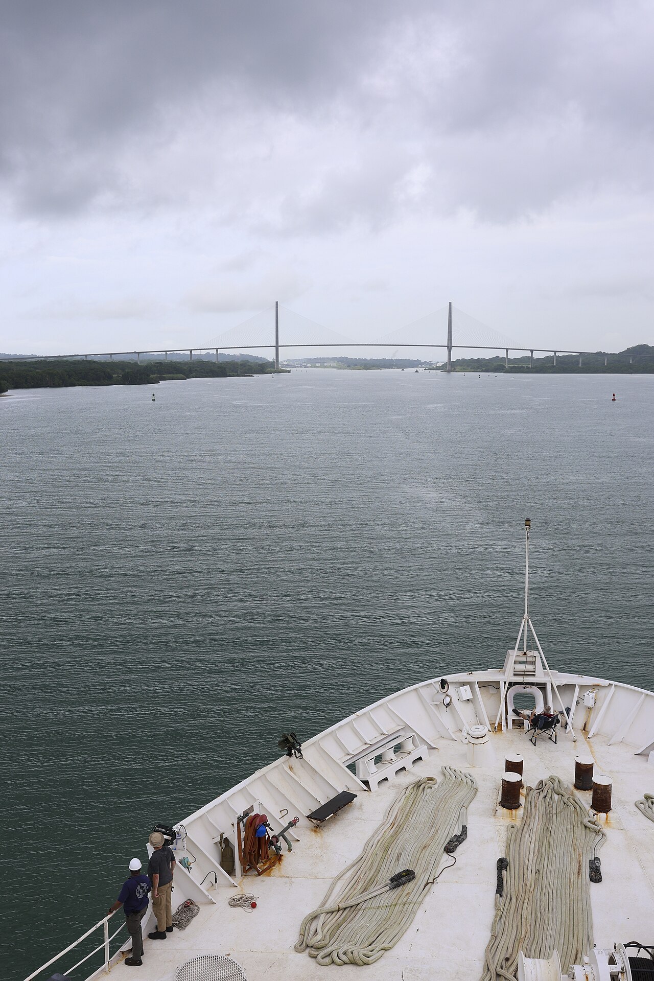 Panama Canal cuts daily ship transits to tackle El Niño drought