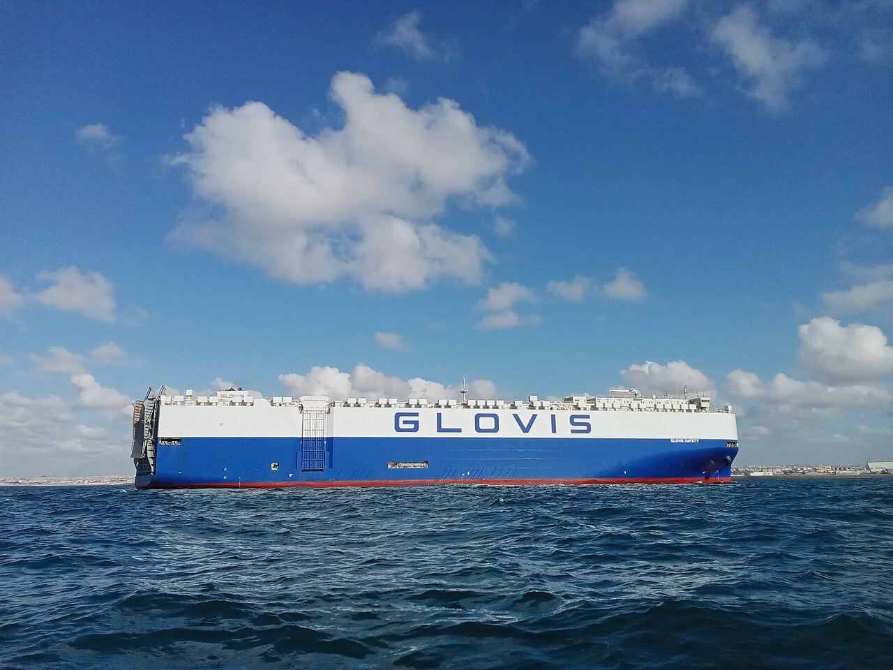 Shipping Giants Team Up on Hybrid Electric LNG Carriers