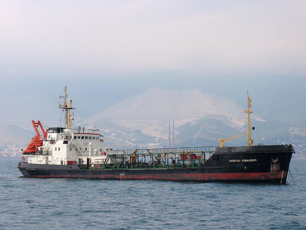 Ukrainian drone strikes halve Russian Black Sea oil loads and cripple grain terminals