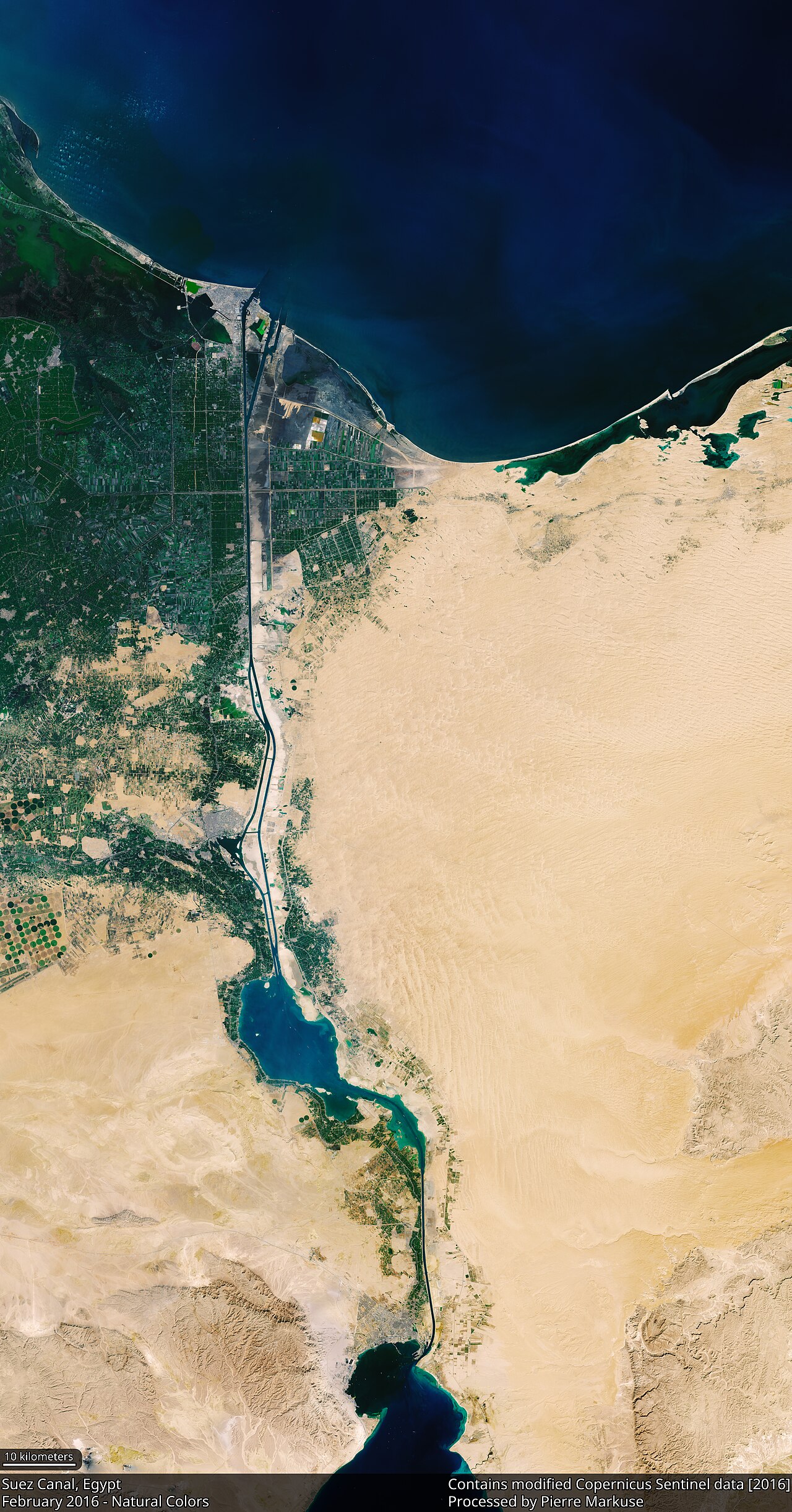 Wrecked Tanker Continues Uncontrolled Oil Discharge off Oman